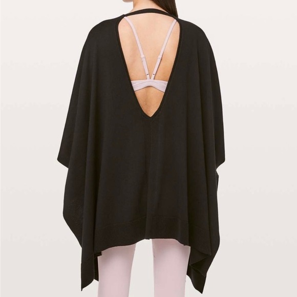 LuLu Free to Coast Wrap - Picture 2 of 6